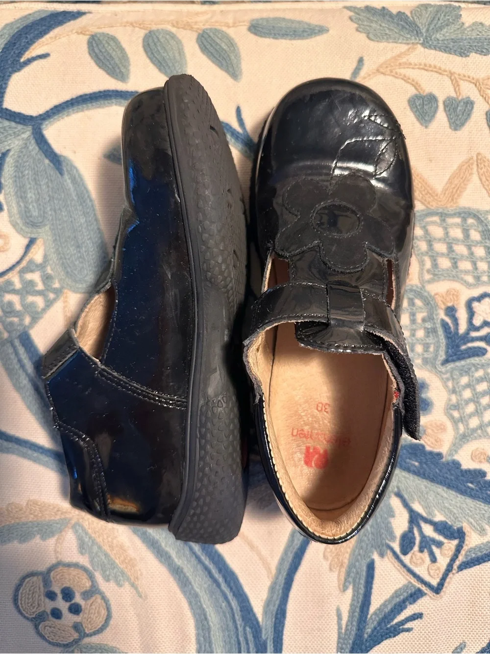 Elefanten Girls Floral MaryJanes. Size 30